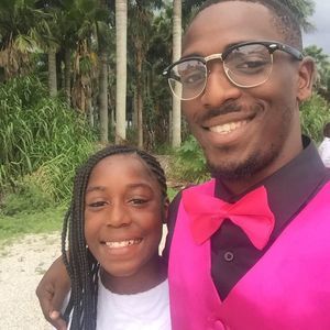 Meet your Posher, Emanuel